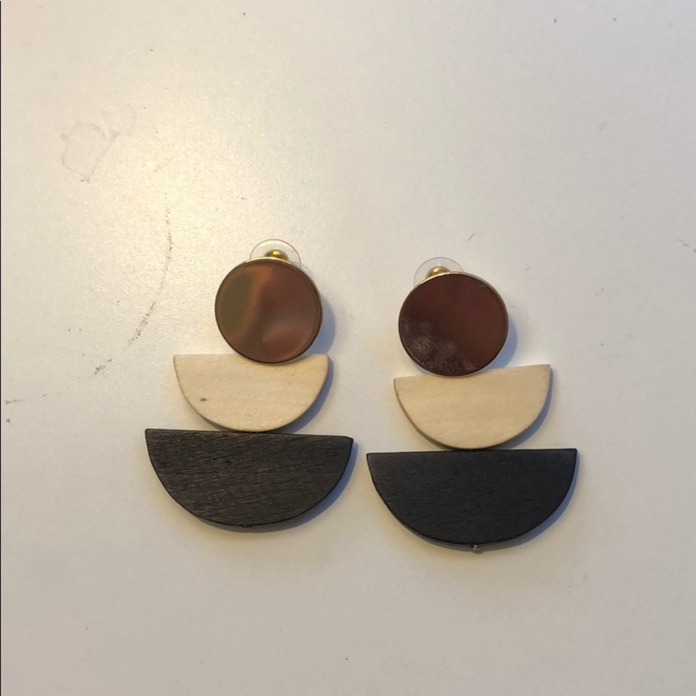 Fun Art Deco earrings - only worn once!